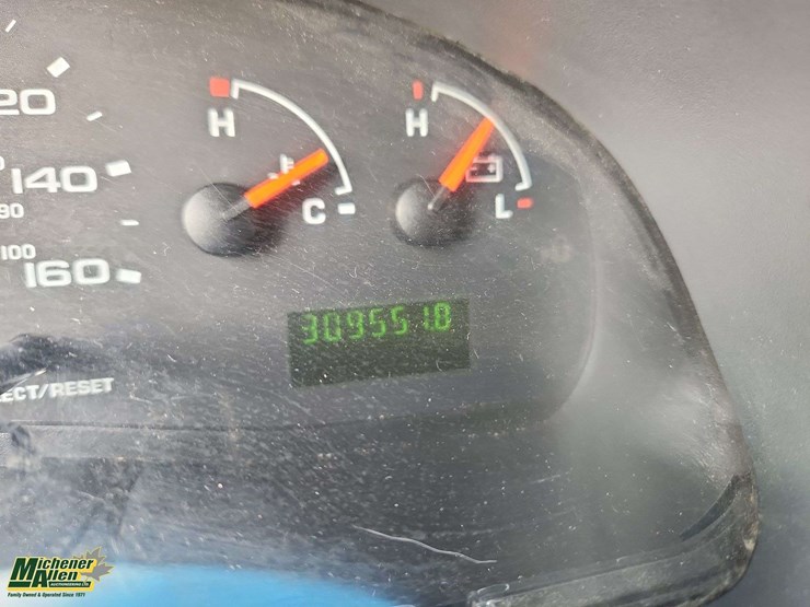 2005-ford-cargo-image-13