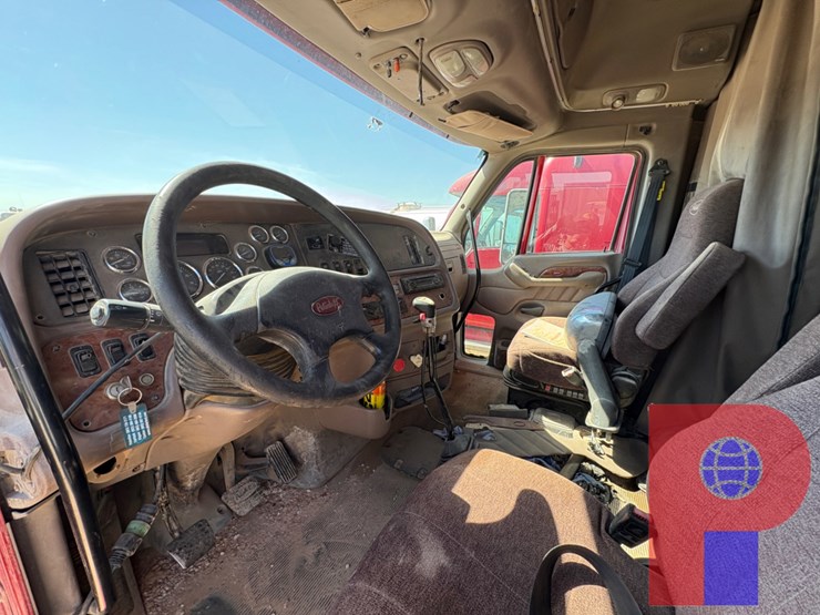 2012-peterbilt-587-image-6