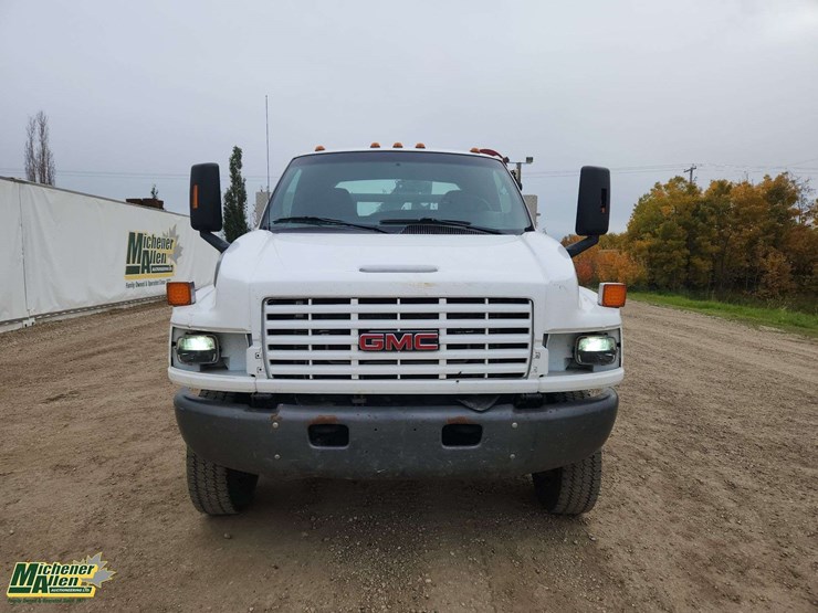 2005-gmc-topkick-c5500-image-18