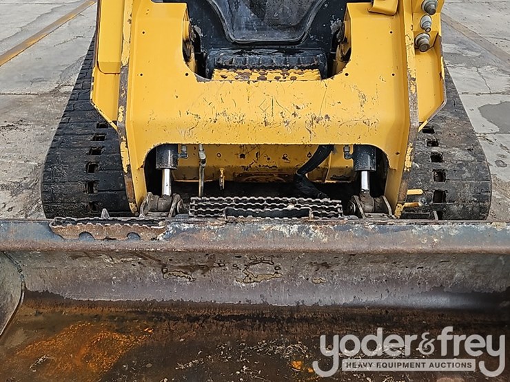 2022-caterpillar-289d3-image-15