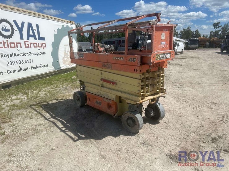 2019-jlg-2632es-image-1