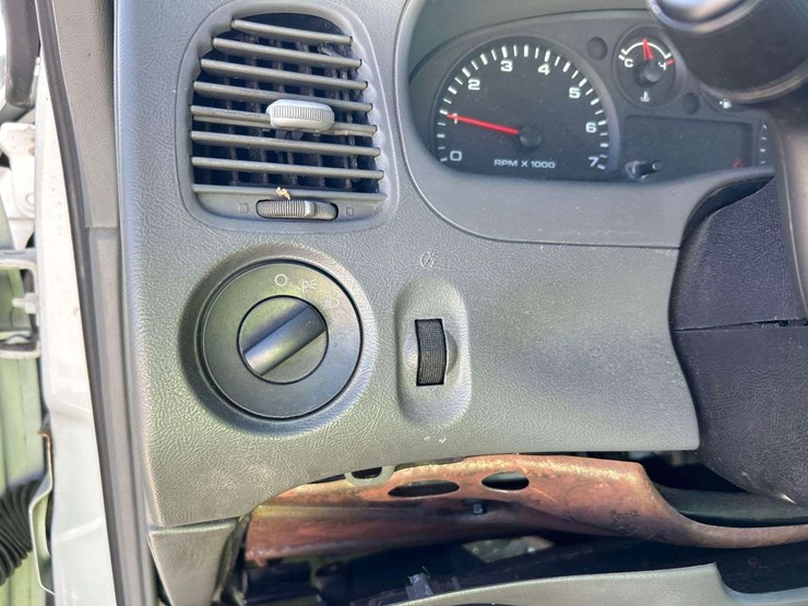 2011-ford-ranger-image-15