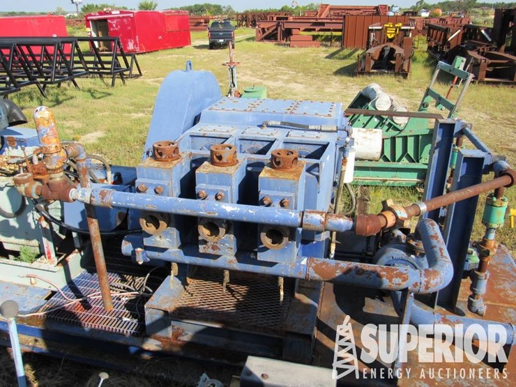 (1-15)-national-jws-400-triplex-mud-pump-w/-forged-image-2