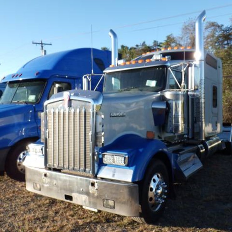 2020 KENWORTH W900L