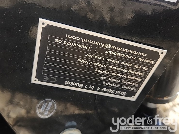 unused-2025-4-in-1-bucket-to-suit-mini-skidsteer-image-11