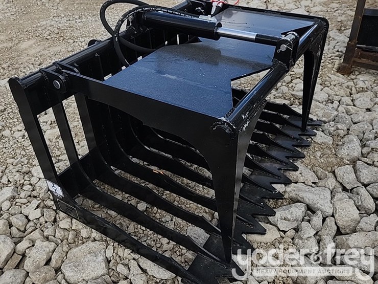 unused-2025-rock-grapple-bucket-to-suit-mini-skidsteer-image-5
