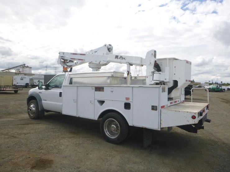 2005-ford-f550-image-4