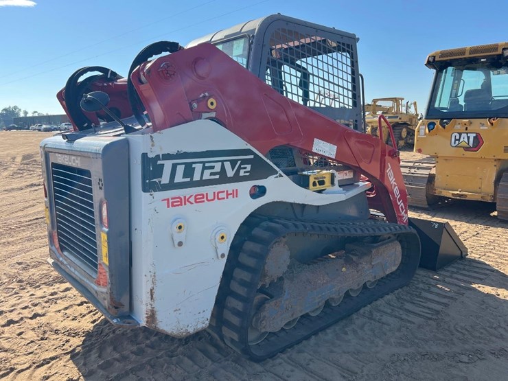 2022-takeuchi-tl12v2-image-3