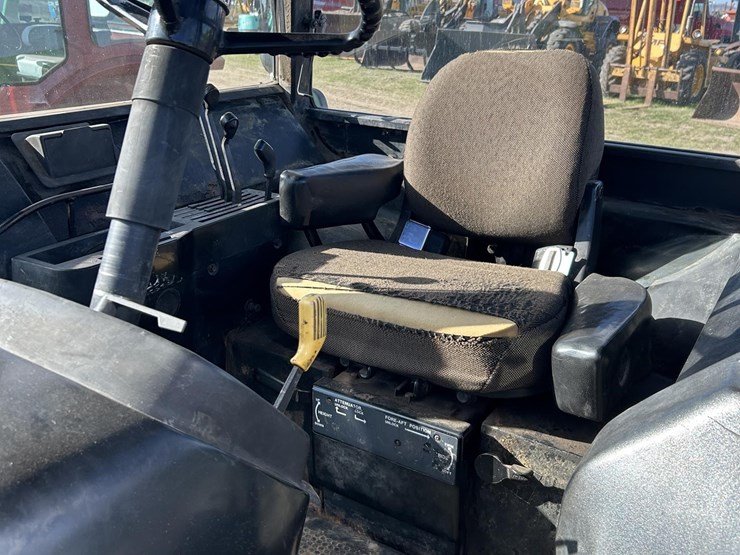 john-deere-4840-image-33