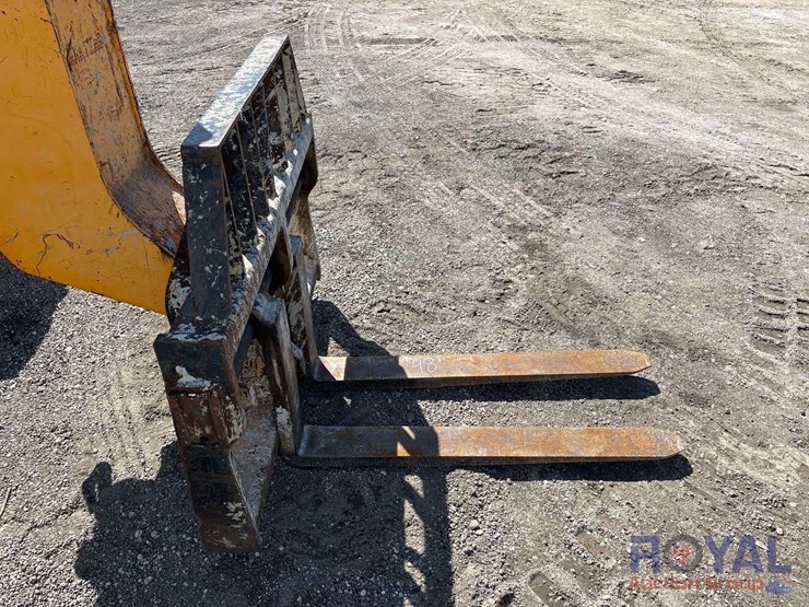 2018-jcb-507-42-image-21