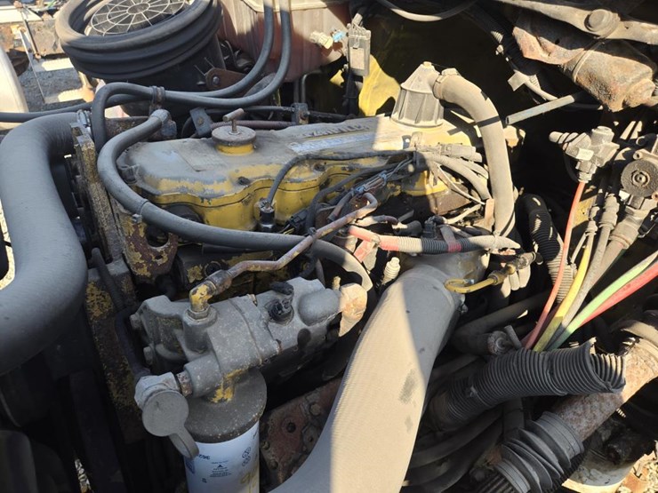 2004-caterpillar-3126-image-43