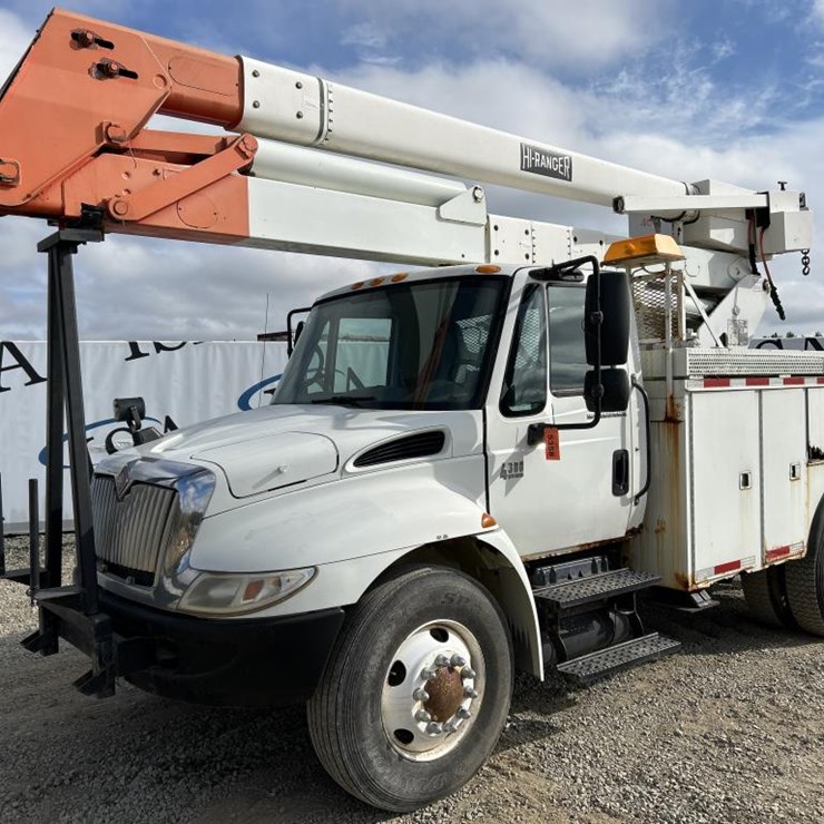 2006 INTERNATIONAL DURASTAR 4300