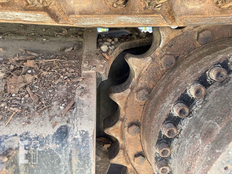 2019-caterpillar-320-image-9