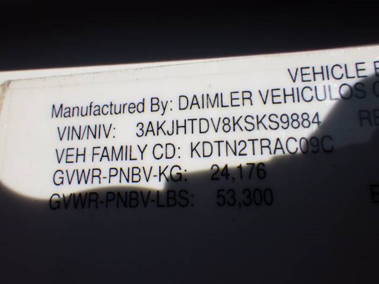 2019-freightliner-cascadia-116-image-10