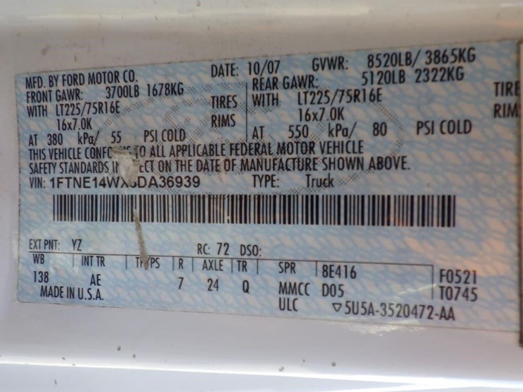 2008-ford-cargo-image-16