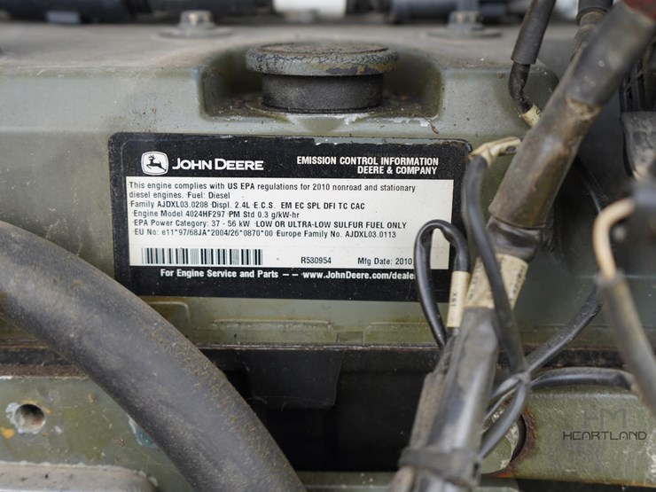 2010-deere-244j-image-13
