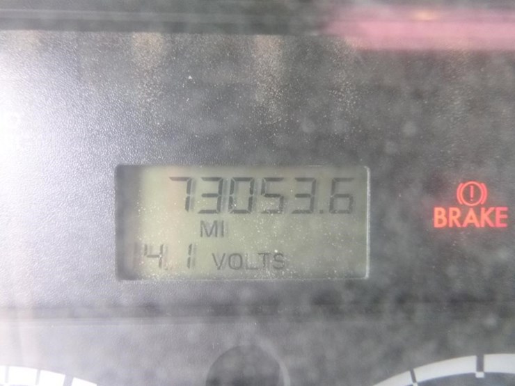 2008-sterling-lt9500-image-24