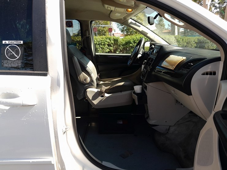 dodge-caravan-image-5