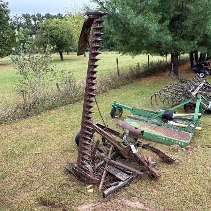 JOHN DEERE NO.8