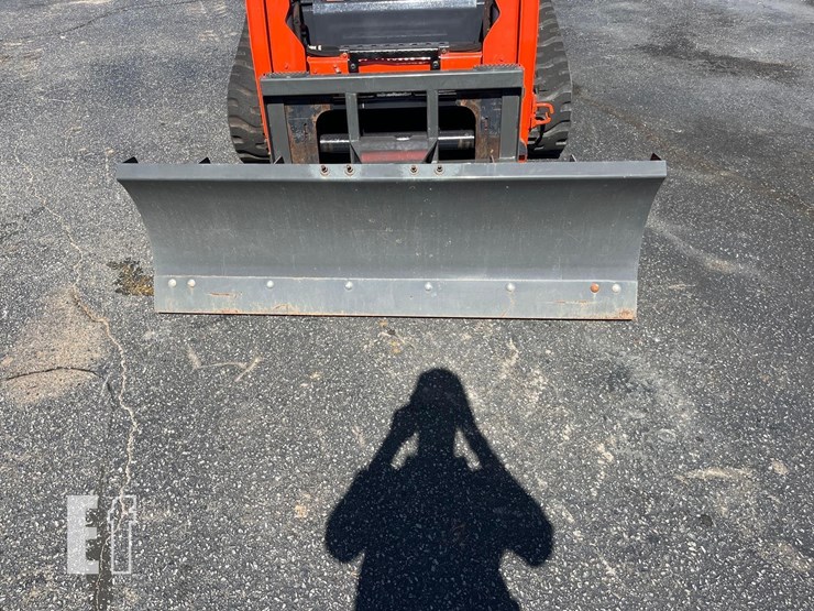2024-kubota-svl75-3-image-8