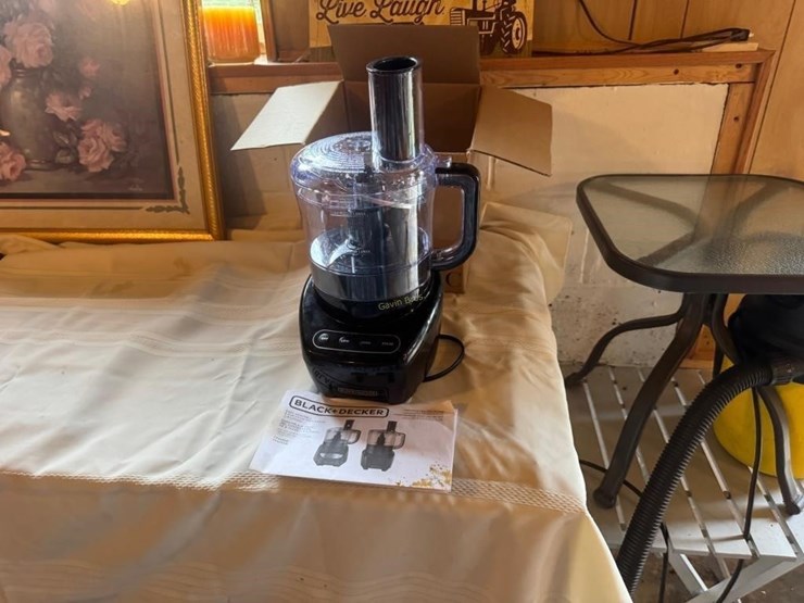 b&d-8-cup-food-processor-image-2