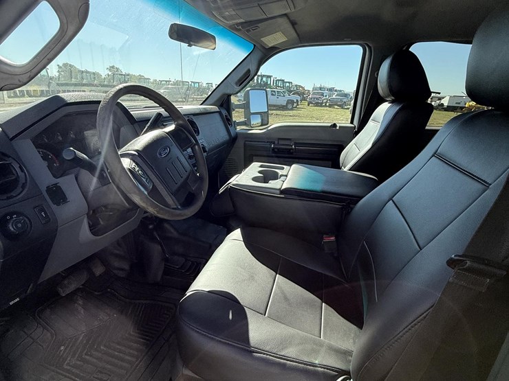 2013-ford-f550-sd-image-10