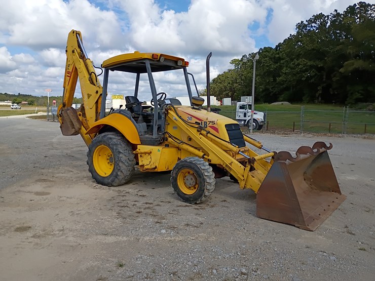 new-holland-lb75-image-16
