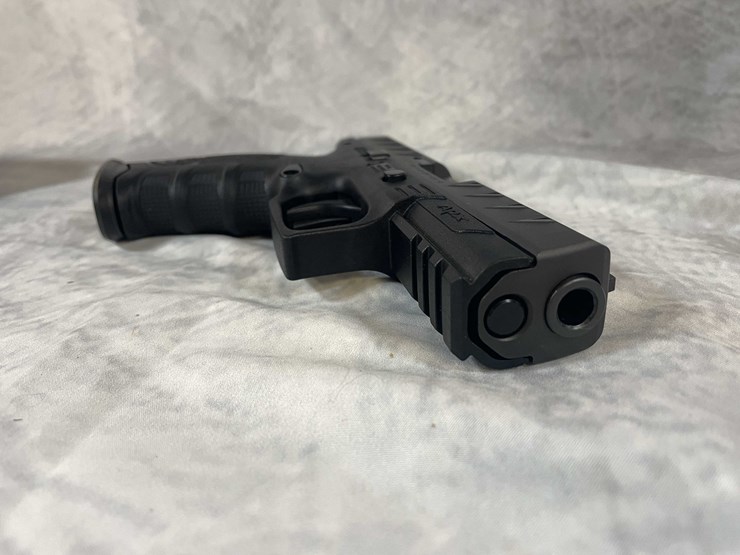 #4795-•-beretta-apx-9mm-luger-pistol,-sn:-a126539x-image-4