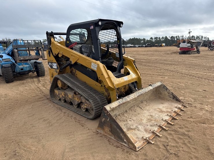 2016-caterpillar-259d-image-6