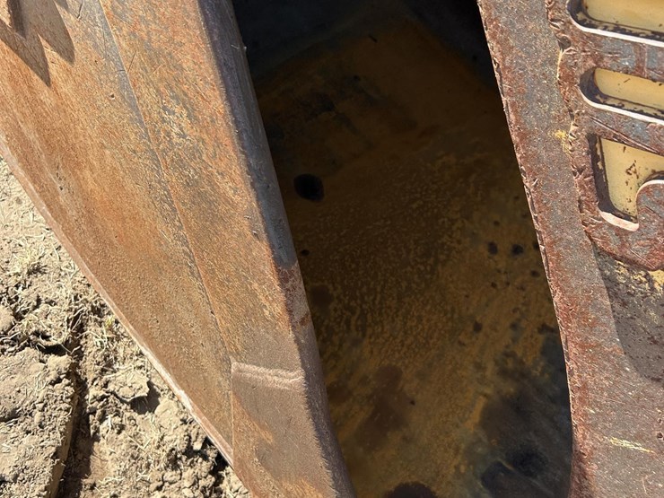 deere-200-lc-image-16