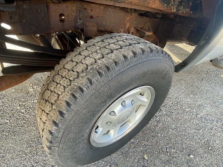 2000-ford-f250-xl-image-27