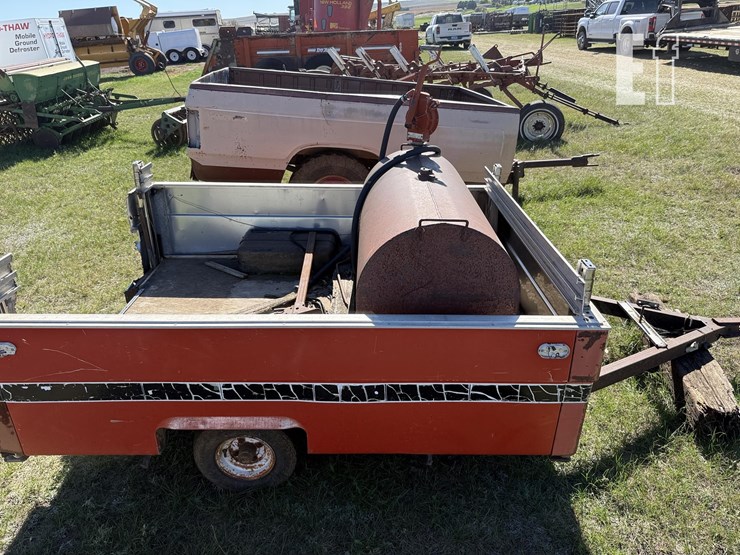 picup-box-trailer-w/-100-gallon-fuel-tank-image-4
