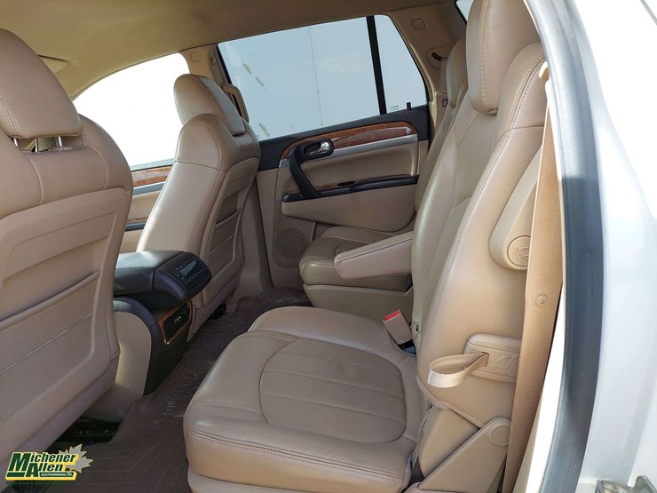 2009-buick-enclave-cxl-image-11