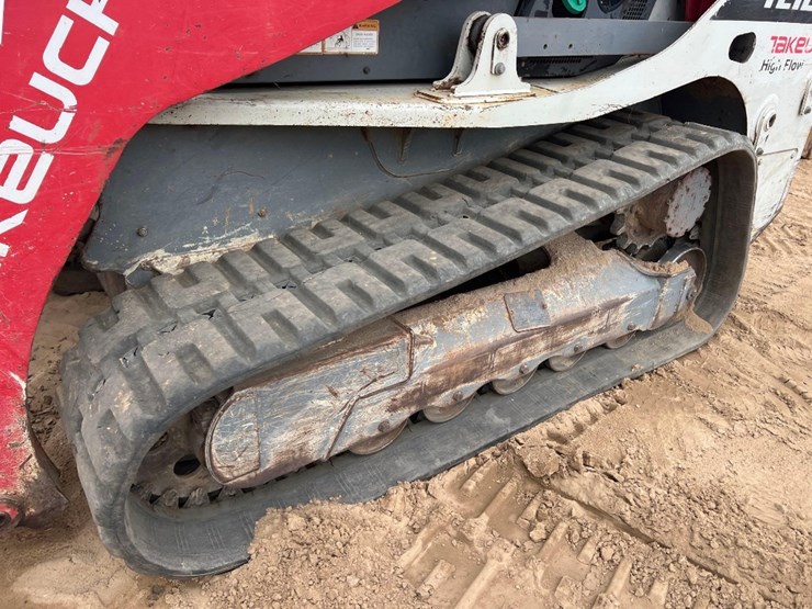 2020-takeuchi-tl12v2-image-9