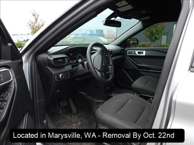 2020-ford-explorer-image-5