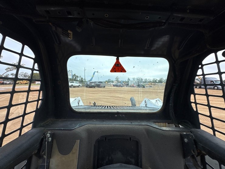 2018-bobcat-t550-image-31