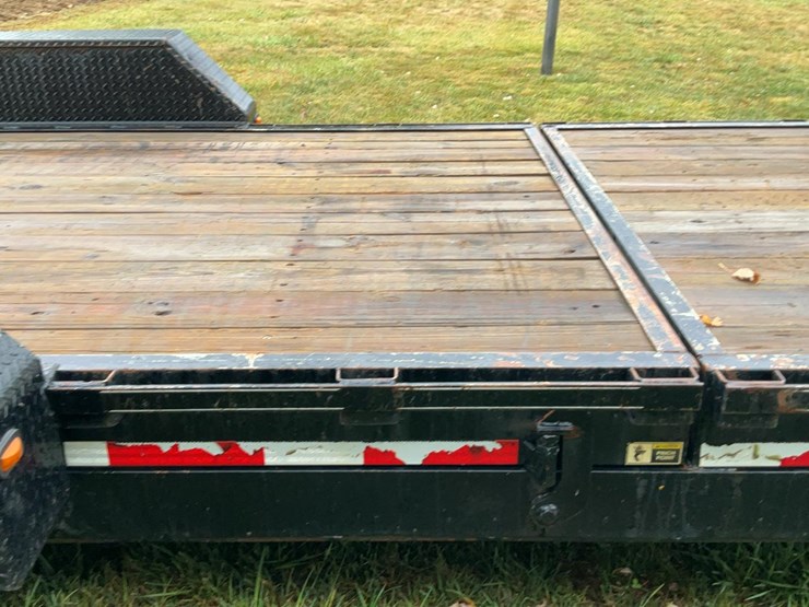 #151-•-2018-cornpro-tilt-deck-trailer-image-21