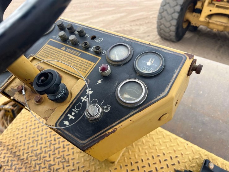 caterpillar-cs-563-image-28