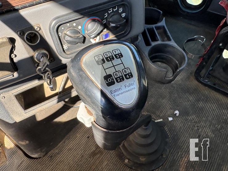 2009-western-star-4900-image-31