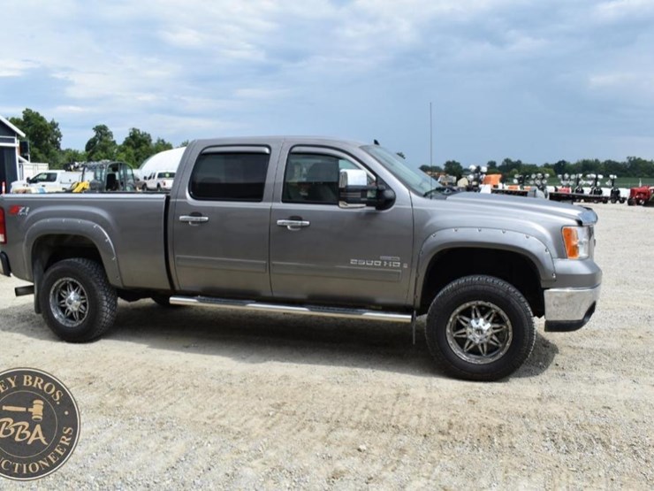 2007-gmc-sierra-2500-image-26