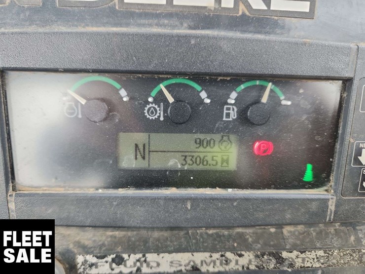 john-deere-310-image-7