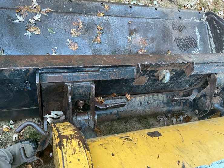 2010-caterpillar-257b-image-18