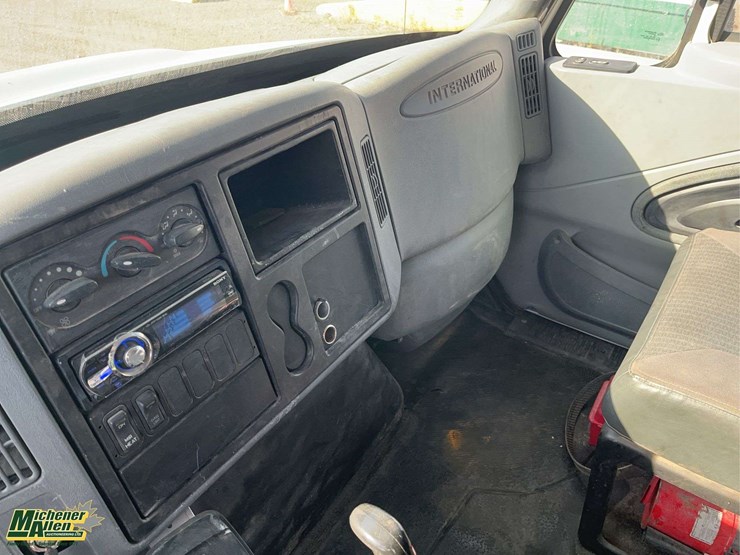 2007-international-durastar-4300-image-15