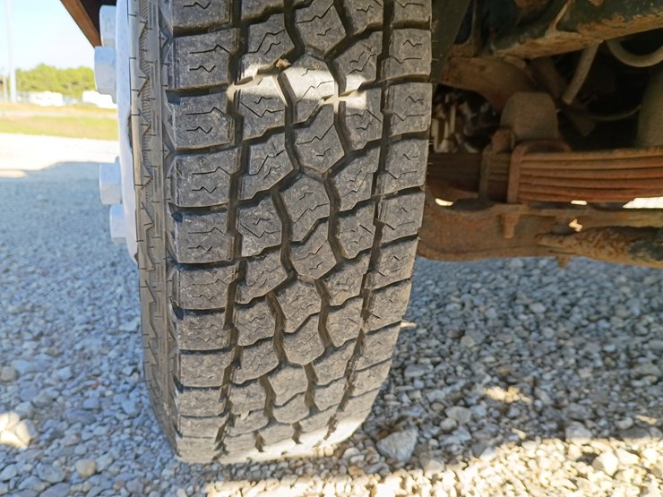 2000-gmc-w3500-image-69