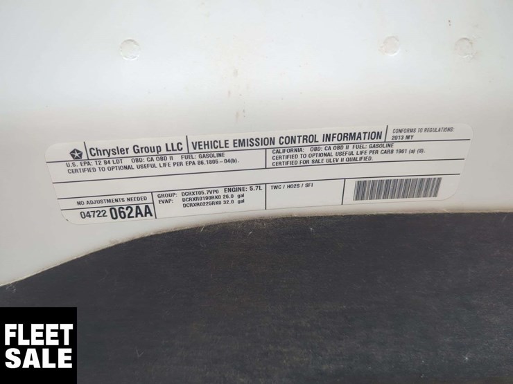 2013-ram-1500-slt-image-28