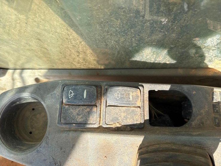 volvo-ec240cl-image-37