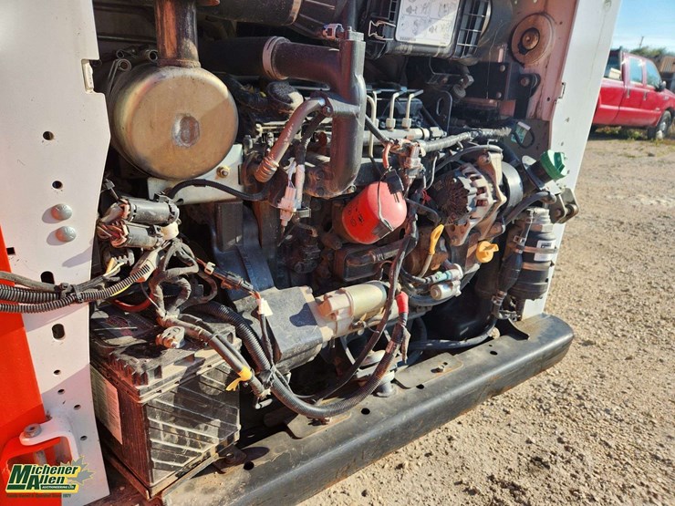2017-bobcat-t650-image-22