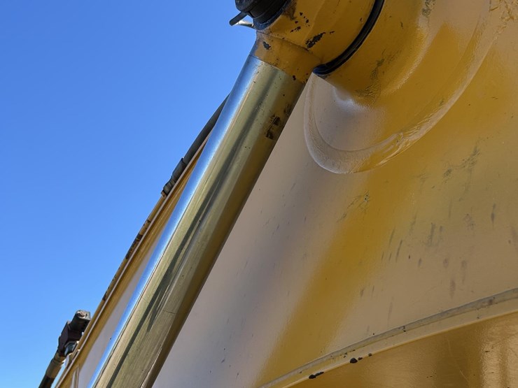 deere-200-lc-image-49