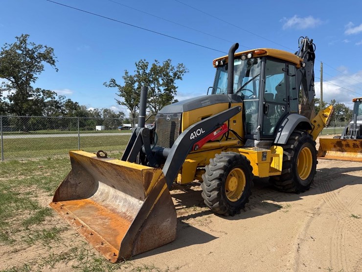 2018-deere-410l-image-2