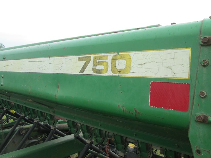 john-deere-750-image-14